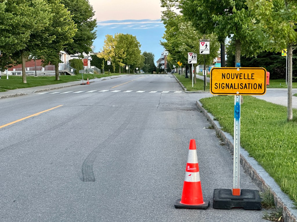 Nouvelle signalisation passage pour piétons Jean-Juneau
