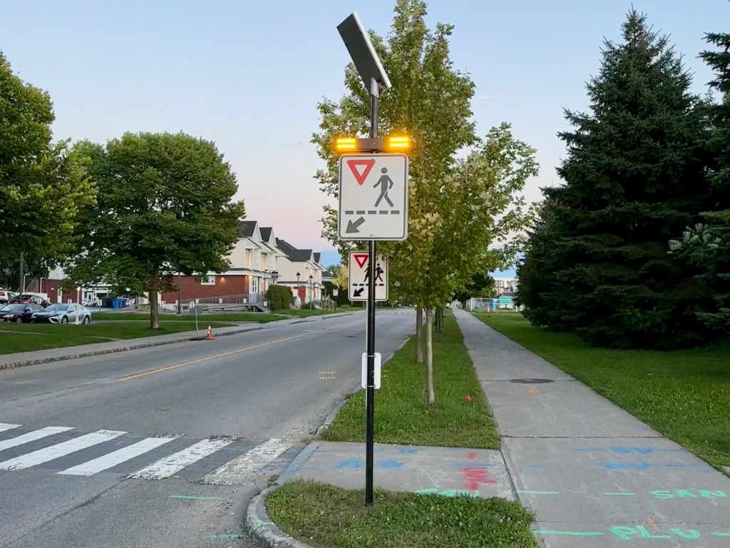 Nouvelle signalisation passage pour piétons Jean-Juneau